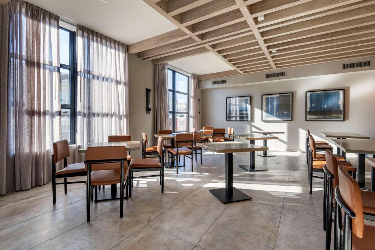 Cambria Hotel Portland Downtown Old Port Extérieur photo