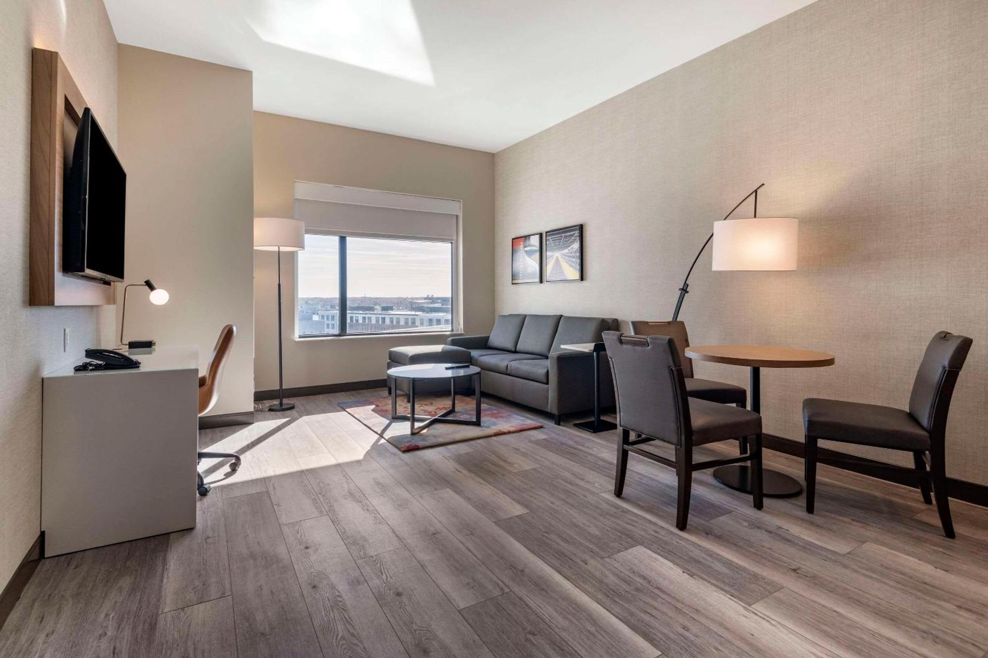 Cambria Hotel Portland Downtown Old Port Extérieur photo